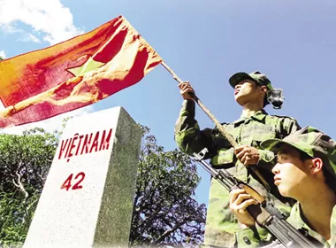 SỪNG SỮNG HIÊN NGANG NHỮNG DÁNG HÌNH